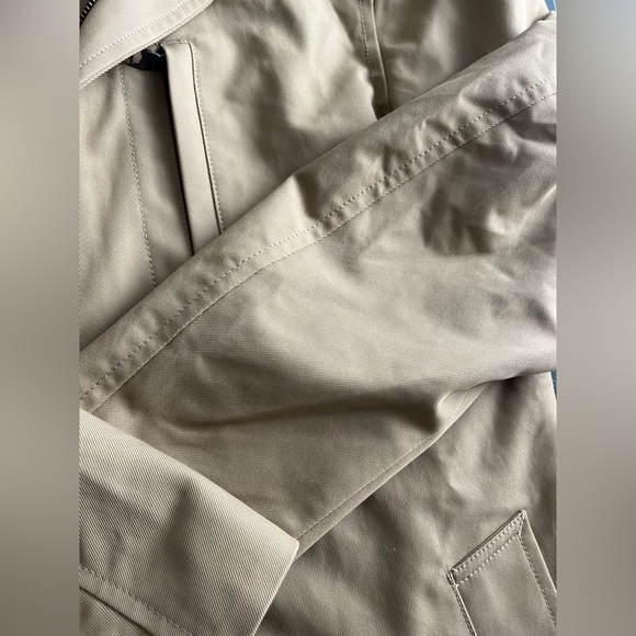 Banana Republic Khaki Trench Coat Small — classic / lightweight - Picture 3 of 16